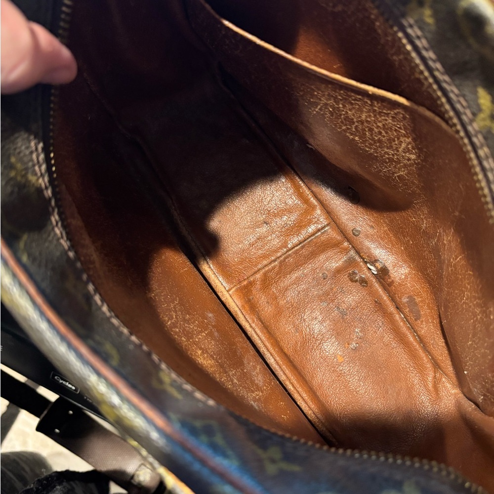 Louis Vuitton Monogram Canvas Bag with Brown Interior - Picture 7 of 11